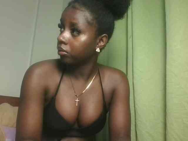 Sexykitten1 webcam