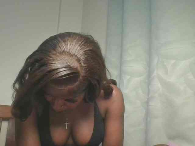 Sexykitten1 webcam