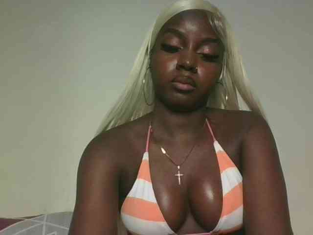 Sexykitten1 webcam
