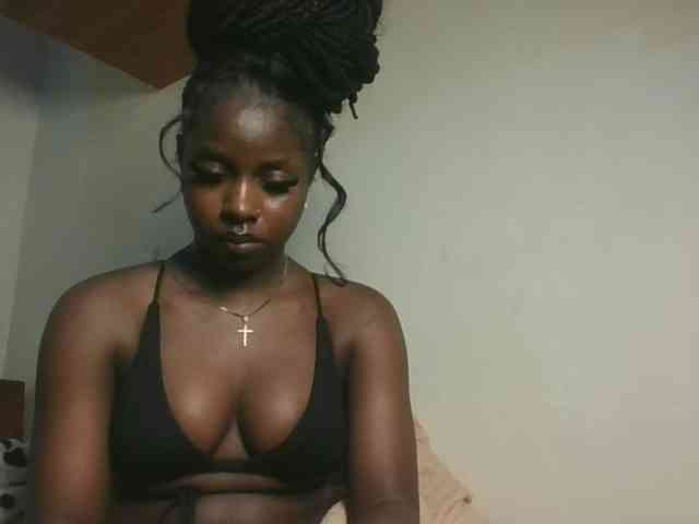 Sexykitten1 webcam