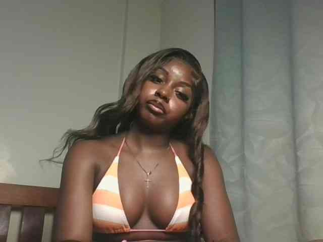 Sexykitten1 webcam