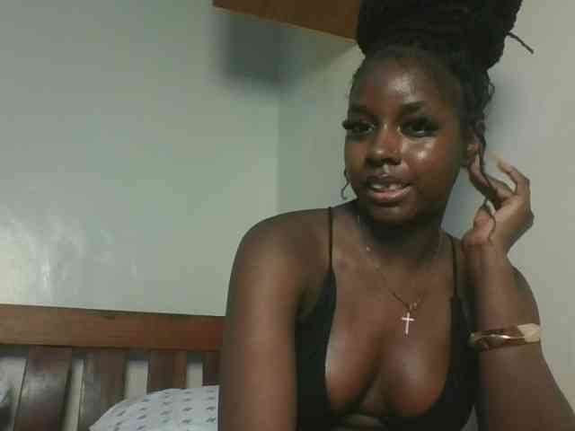 Sexykitten1 webcam