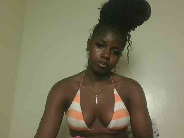 Sexykitten1 webcam