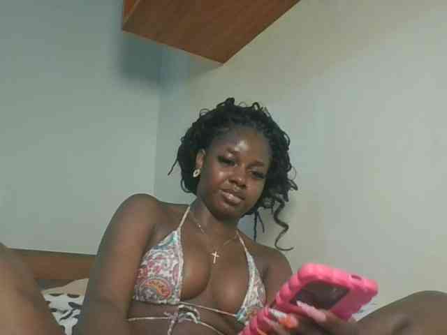 Sexykitten1 webcam