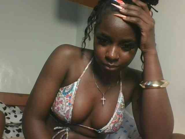 Sexykitten1 webcam