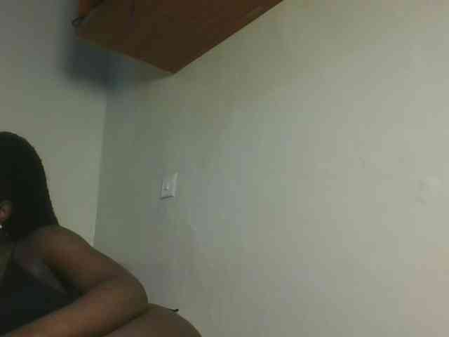 Sexykitten1 webcam