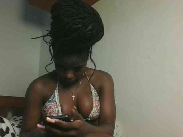 Sexykitten1 webcam