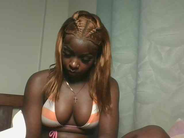 Sexykitten1 webcam