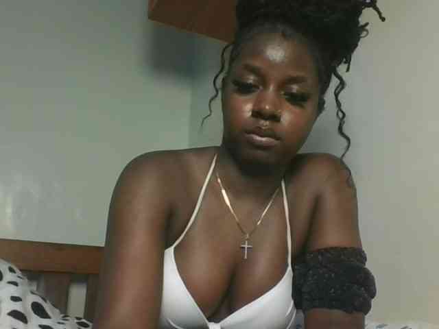 Sexykitten1 webcam