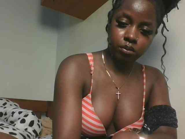 Sexykitten1 webcam