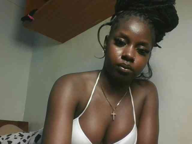 Sexykitten1 webcam