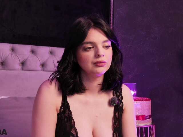 SidneyPuff live cam on BongaCams