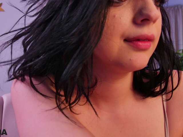 SidneyPuff live cam on BongaCams