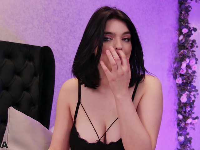 SidneyPuff live cam on BongaCams