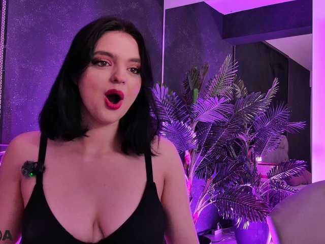 SidneyPuff live cam on BongaCams