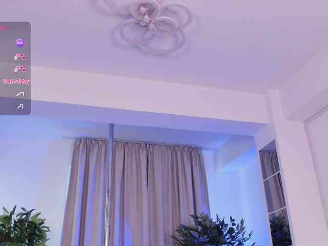 SidneyPuff webcam
