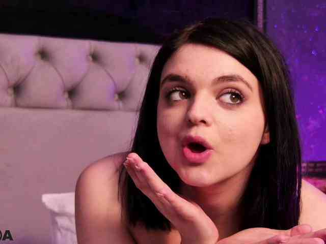 SidneyPuff webcam