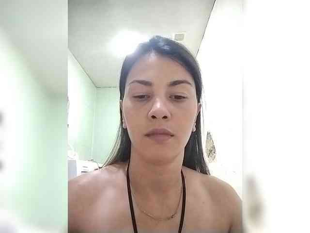 Karoline-Cherie webcam