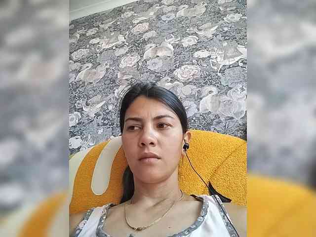 private chat room Karoline-Cherie