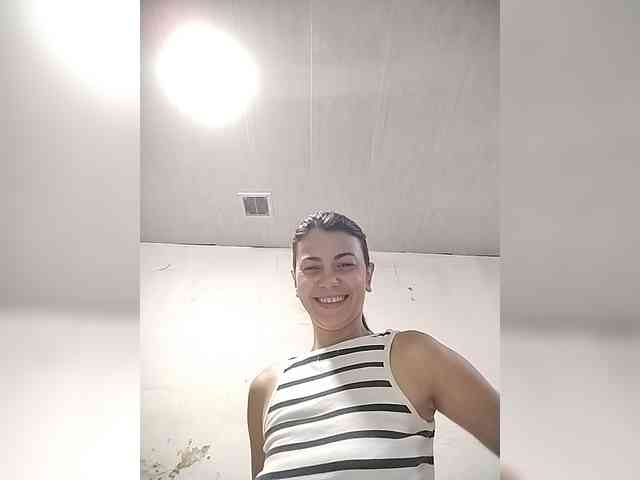 Karoline-Cherie webcam