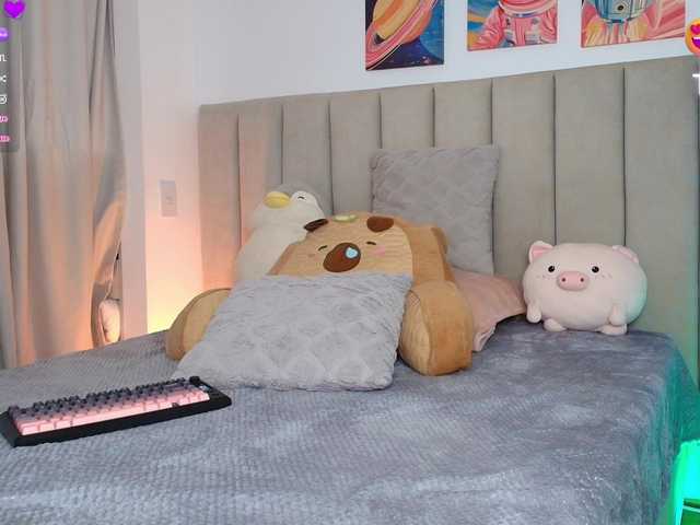 ToriValentine webcam