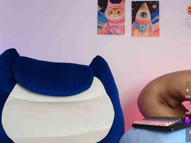 ToriValentine webcam