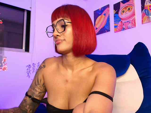 ToriValentine webcam