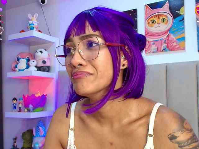 ToriValentine webcam