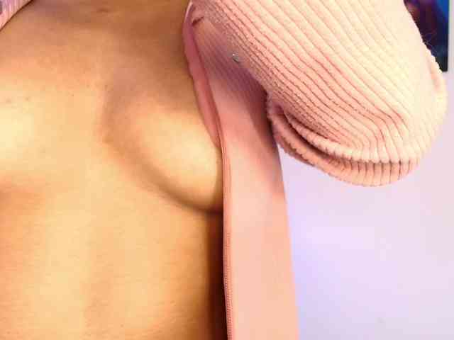 ToriValentine webcam