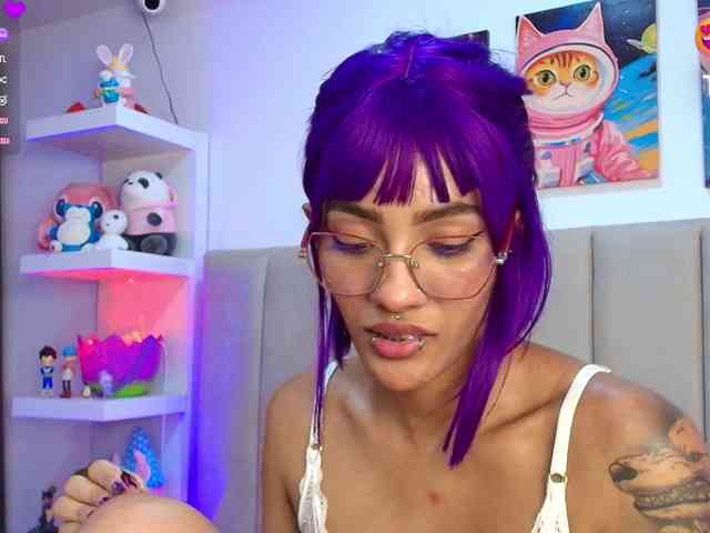 ToriValentine webcam