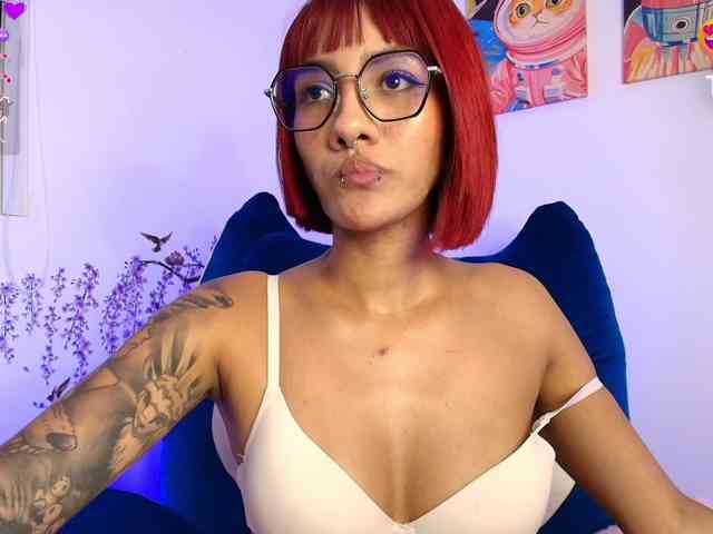 ToriValentine webcam
