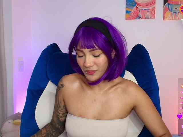 ToriValentine webcam