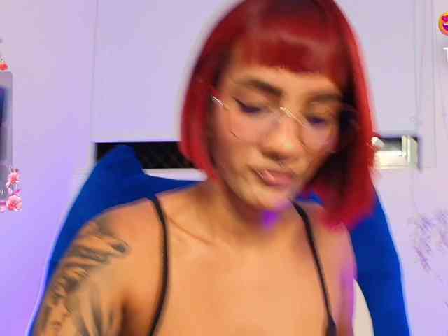 ToriValentine webcam