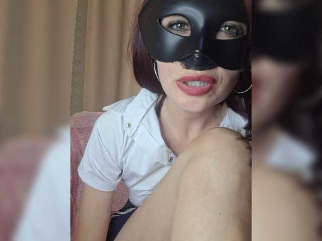 LikaFurr live cam on BongaCams