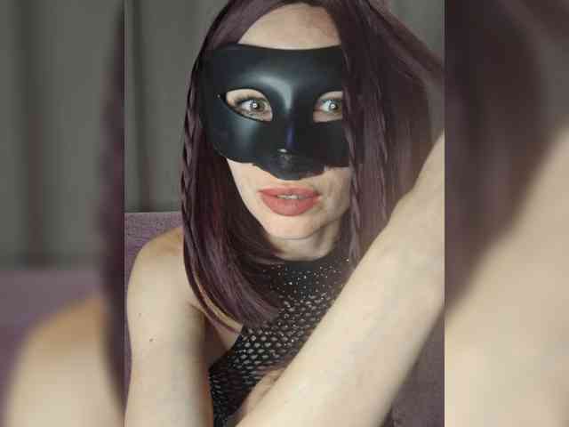 LikaFurr webcam