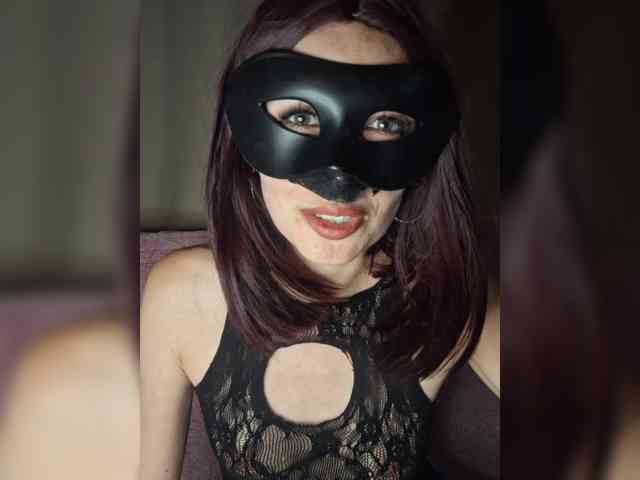 LikaFurr webcam