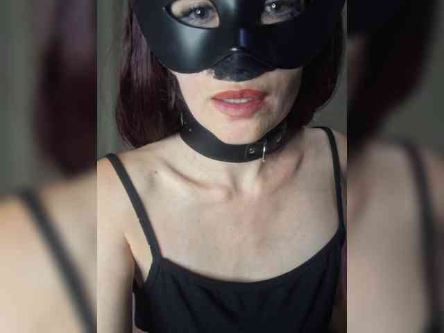 LikaFurr webcam