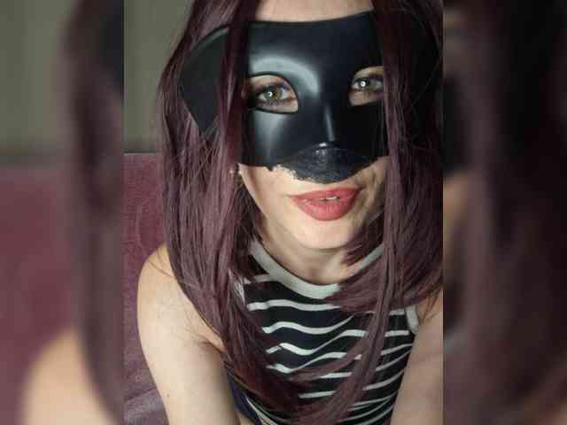 LikaFurr webcam