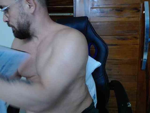 Apolloxxl Sex Cam Show