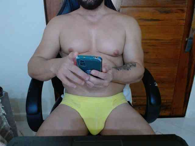 Apolloxxl Sex Cam Show