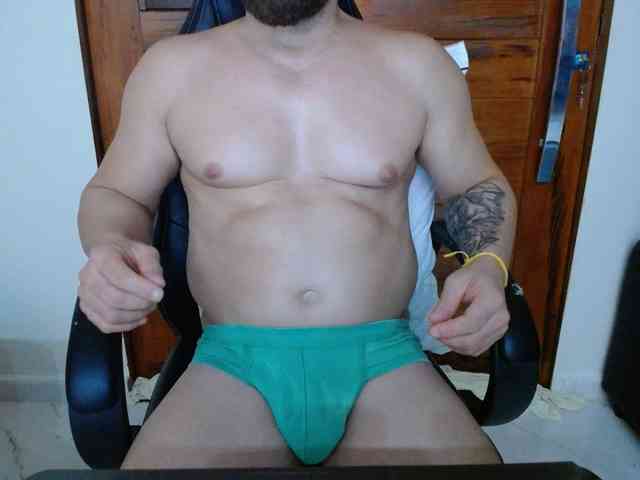 Apolloxxl Sex Cam Show