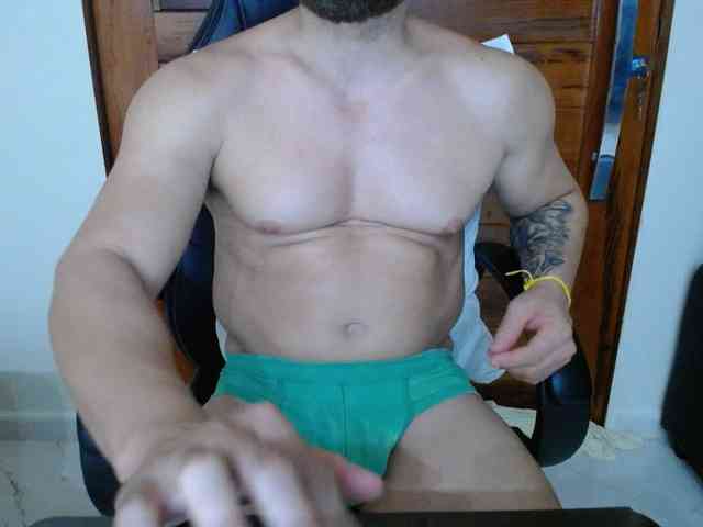 Apolloxxl Sex Cam Show