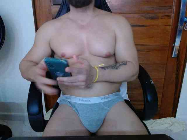 Apolloxxl Sex Cam Show