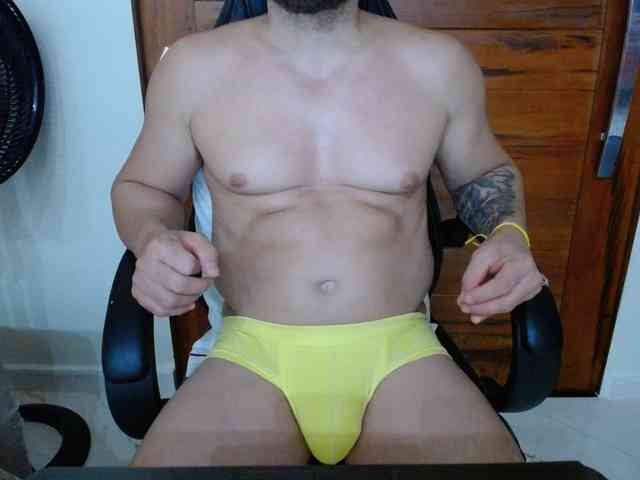 Apolloxxl Sex Cam Show
