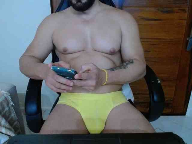 Apolloxxl Sex Cam Show