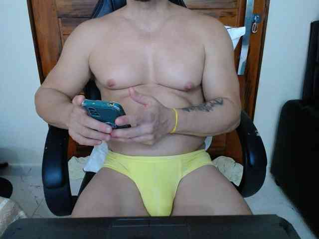 Apolloxxl Sex Cam Show
