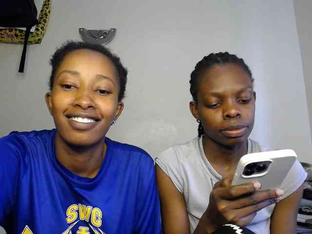 MysticCharm webcam