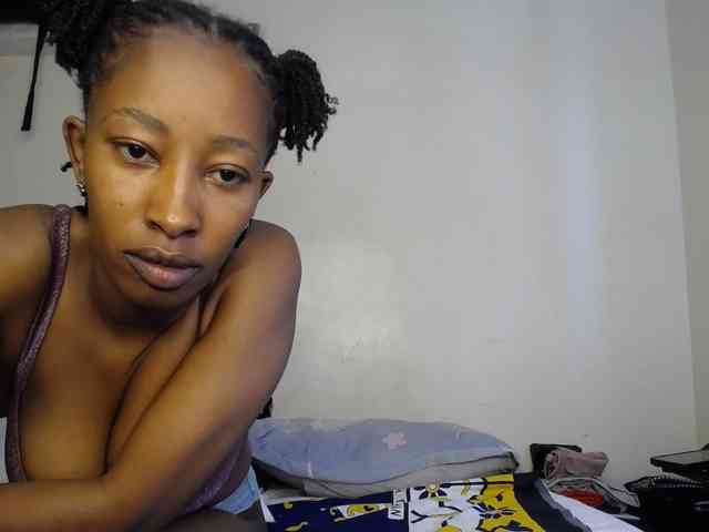 MysticCharm webcam
