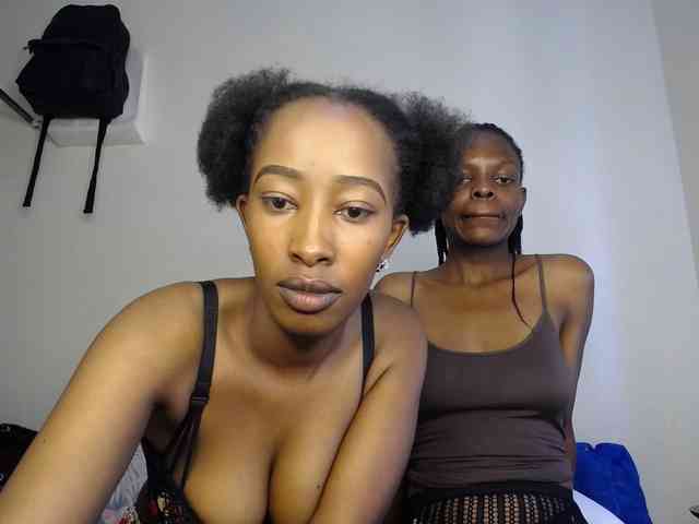 MysticCharm webcam