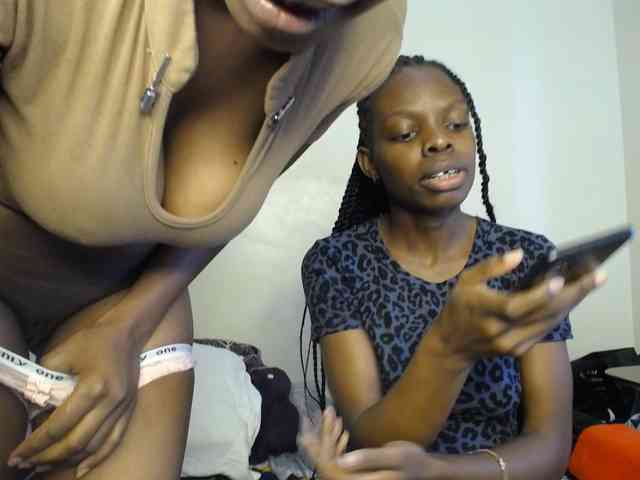 MysticCharm webcam